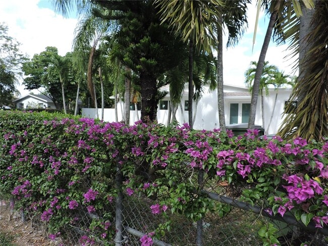 Building Photo - 849 NW 12th St