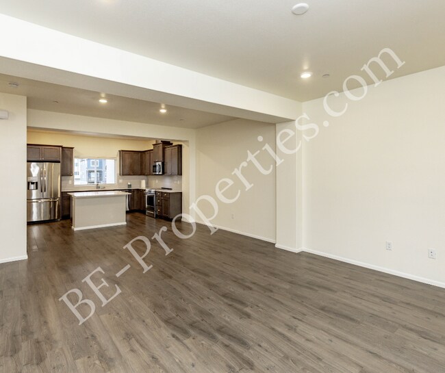 Photo - Beautiful 3 Bedroom 2.5 Bathroom Townhouse.