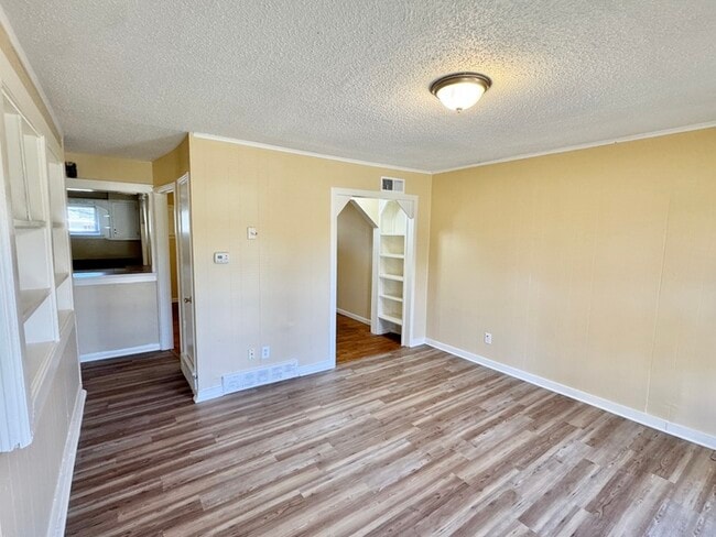 Photo - 5502 Santa Monica St