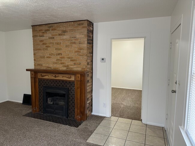 Building Photo - 2286 Monroe Blvd