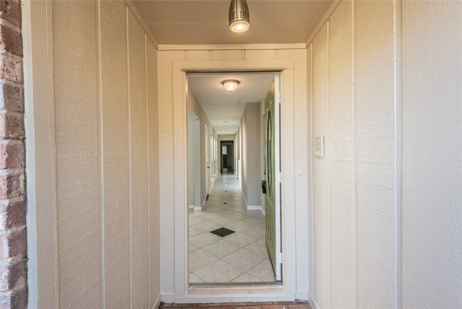 Photo - 4418 Lost Spring Dr