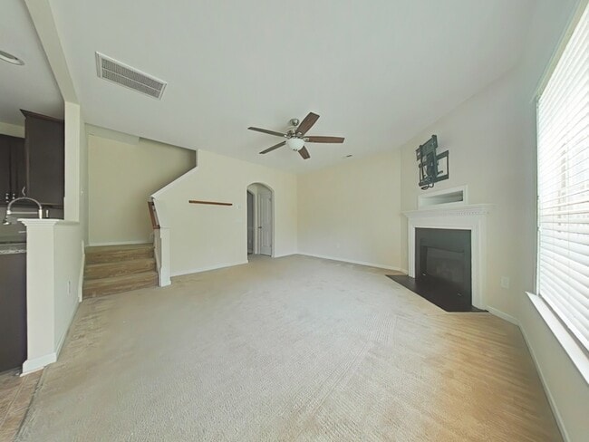 Photo - 322 Watchmen Ln