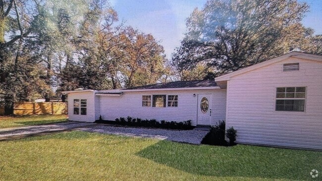 Building Photo - 3190 Torres Ave Rental