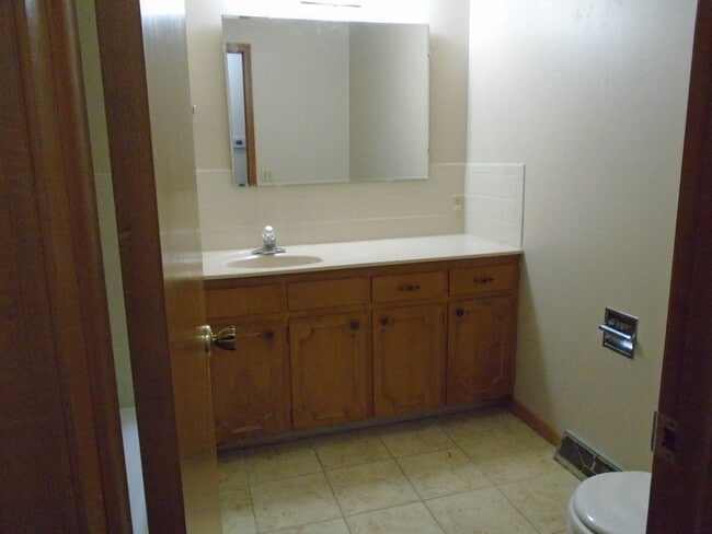 Photo - 1201 Midyett Rd