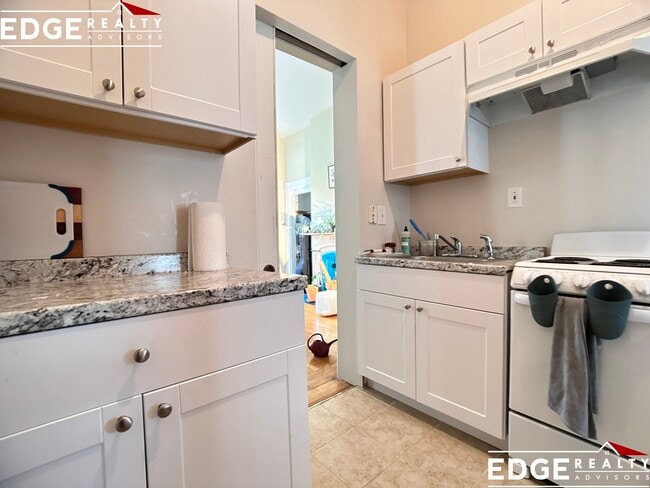 Building Photo - 24 Murdock St Unit 1