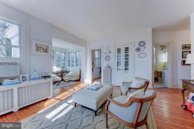 Photo - 1622 29th St NW