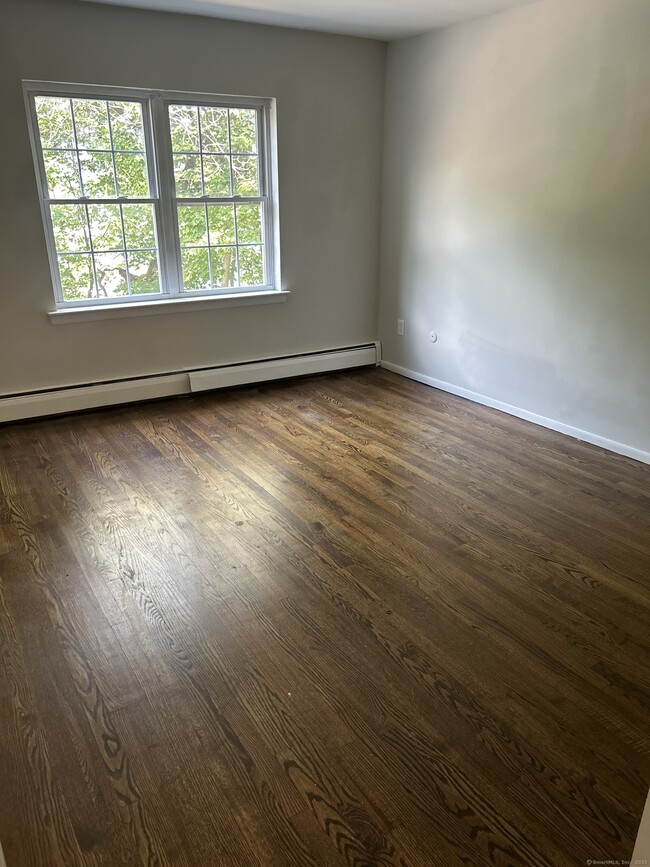 Building Photo - 10 Highland St Unit 1F Rental