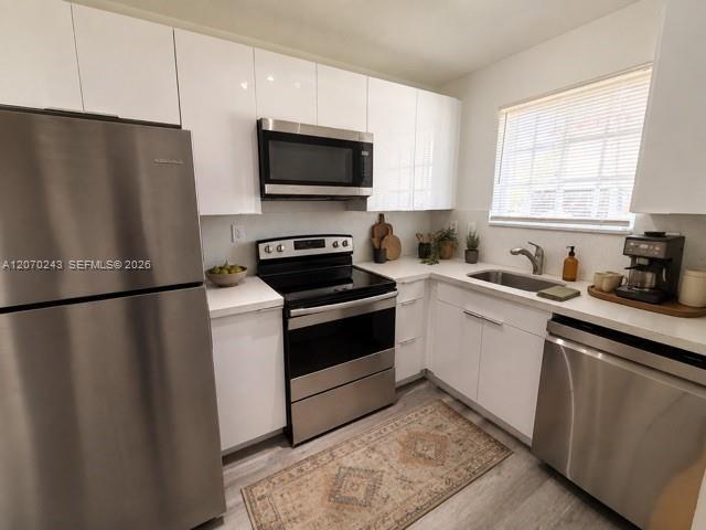 Photo - 2054 NE 167th St