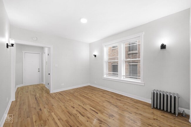 Photo - 4720 S Drexel Blvd Chicago, IL 60615