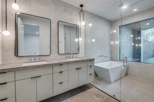 Photo - 4525 Weldon St