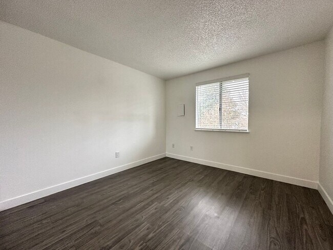 Photo - West on Murray Apartments