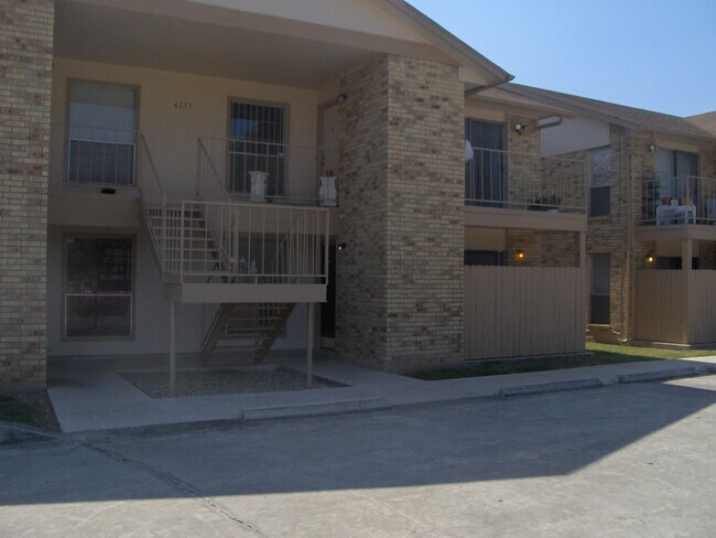 Photo - 4255 Family Tree Dr Apartamentos Unidad #3