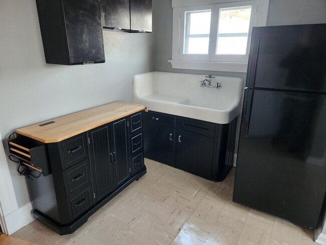 Photo - 1395 Section Rd Unidad #2 - 2nd Floor-Duple