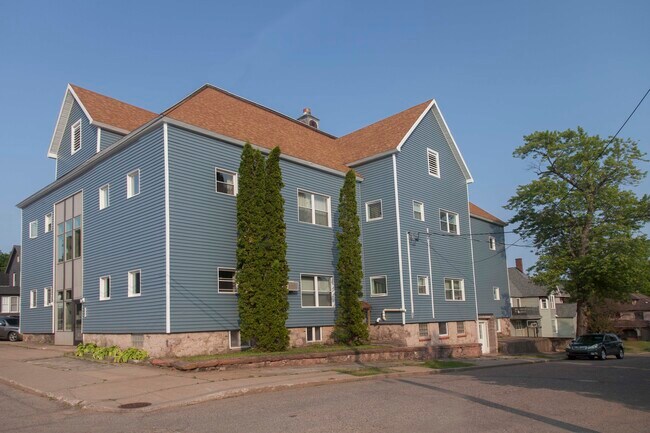 223 W Ridge St Unit 4B