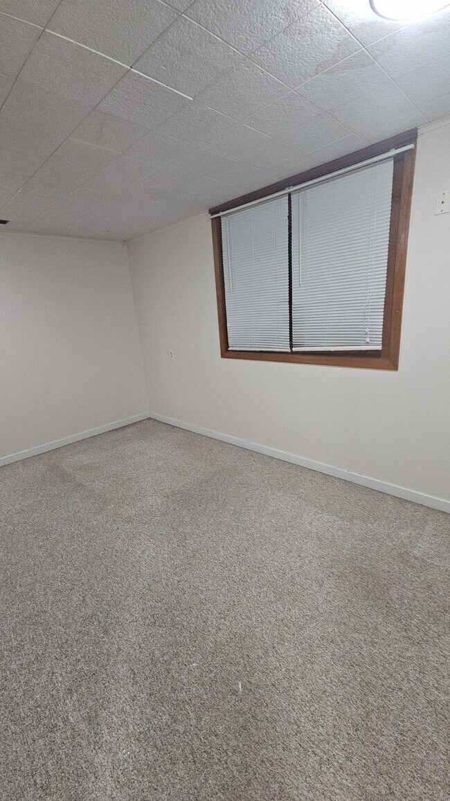 Photo - 207 W Holly St Unit Apt B Downstairs