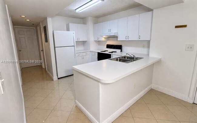 Photo - 104 SW 9th St