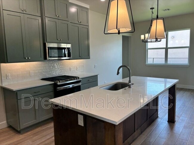 Photo - 3002 Hollow Crest Ln