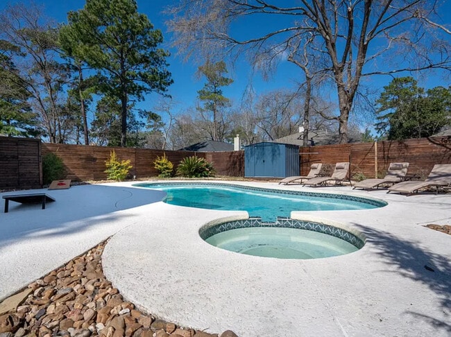 Photo - 5006 Deer Point Dr