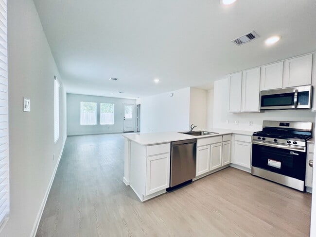 Photo - 3014 Mallorca Dr