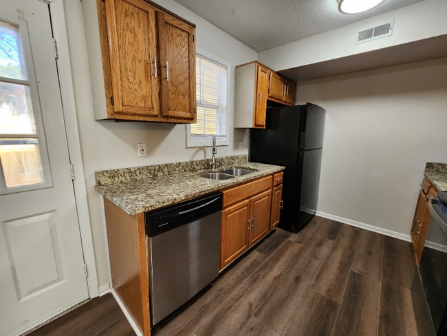 Photo - 12730 Woodside Ln