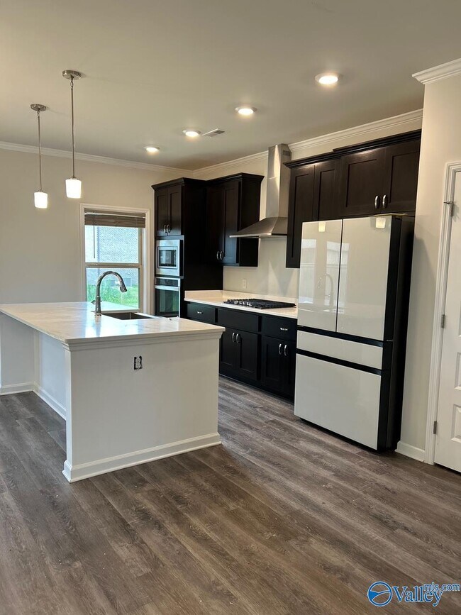 Photo - 320 Temper St