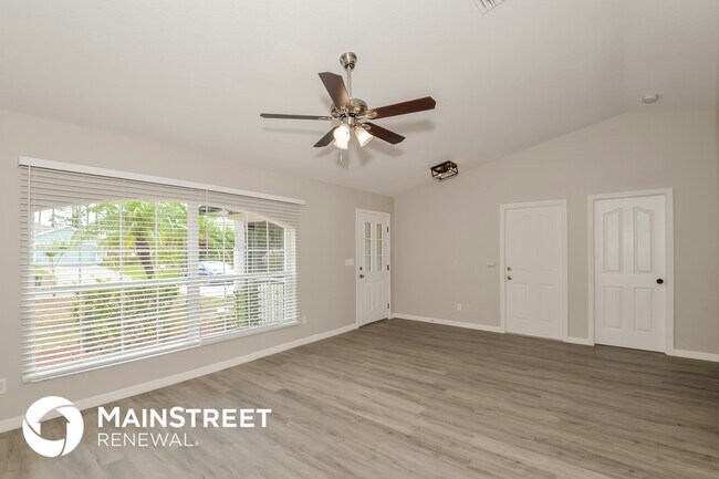 Photo - 2205 Honey Ln