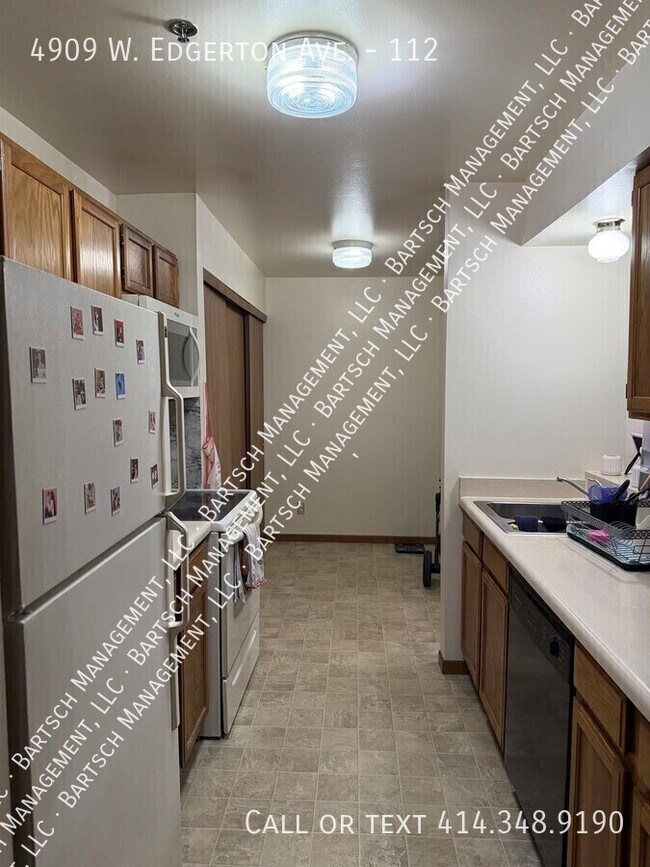 Photo - 4909 W Edgerton Ave Unidad 112