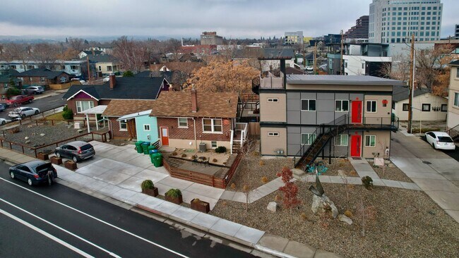 Photo - 451 Holcomb Ave Unit B