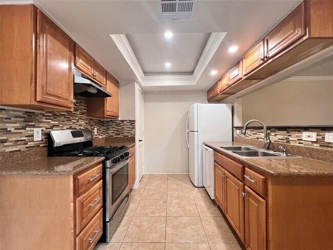 Photo - 605 Luther Dr