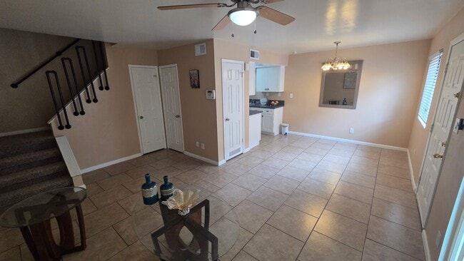 Photo - 286 W Palomino Dr