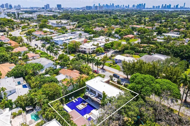 Photo - 3009 Pine Tree Dr