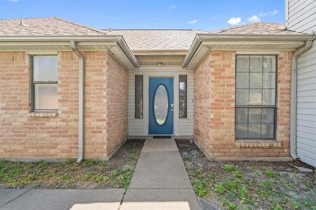 Photo - 1401 Landmark Ct