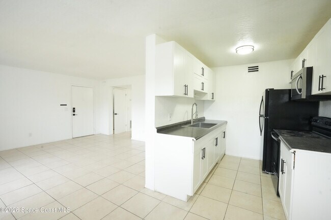 Photo - 2624 Tree Ridge Ln NE