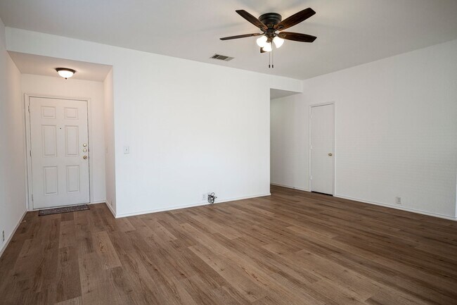 Photo - Very Cute 3 bedroom!