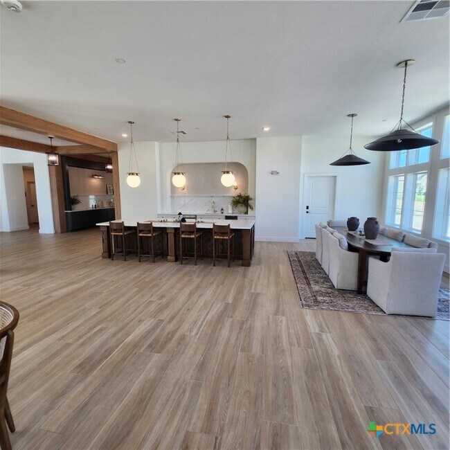 Photo - 475 River Fair Blvd