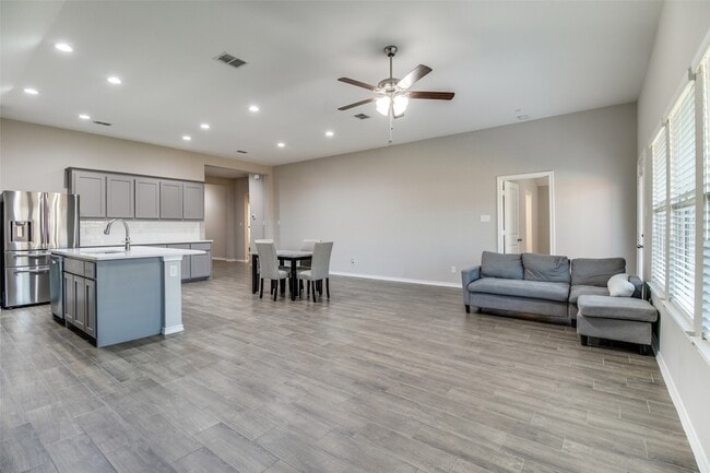 Photo - 11441 Silver Queen Dr