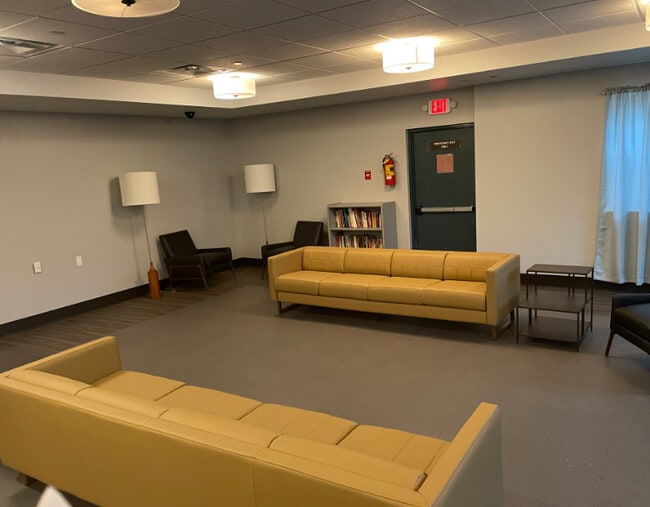 Photo - O'Neil Apartments