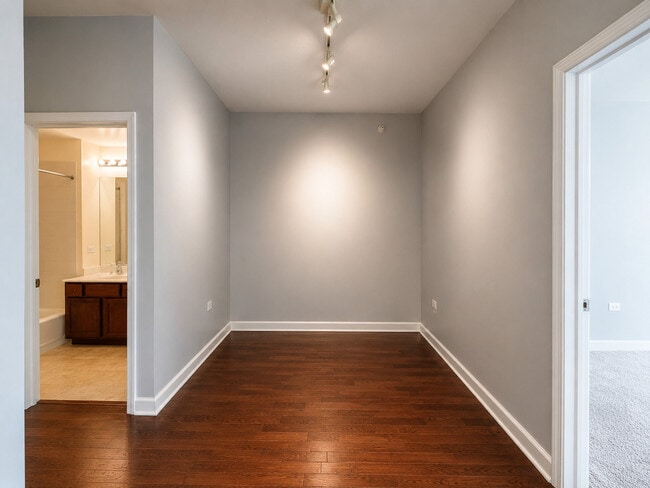 Photo - 1629 S Prairie Ave
