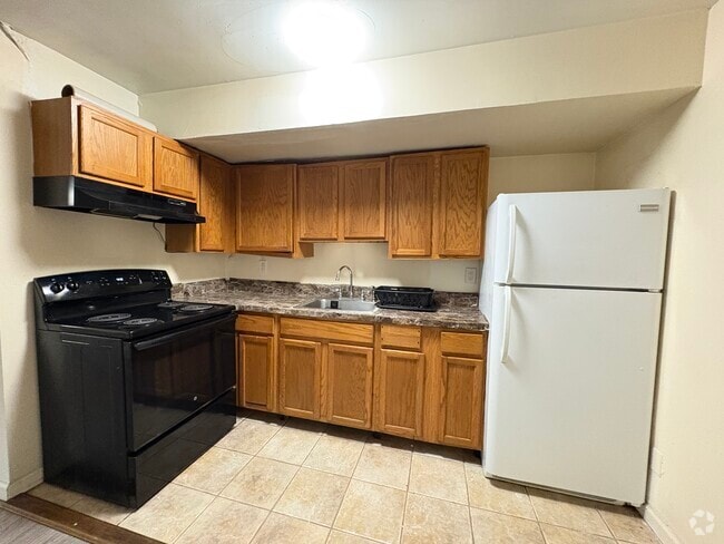Building Photo - 60 Stegman St Unit G Rental