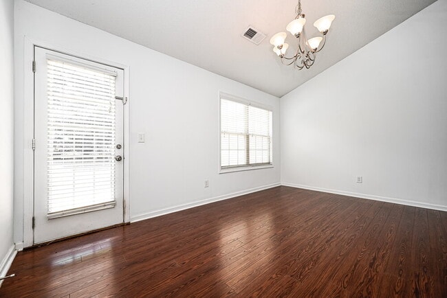 3102 Delaware Loop