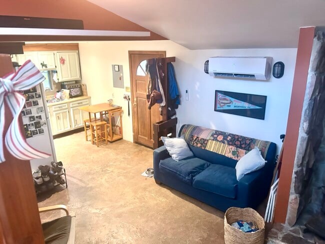 Photo - 2803 S 1000 E