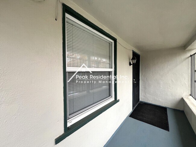 Photo - Charming 3bd/1ba Midtown Apartment-Must See!