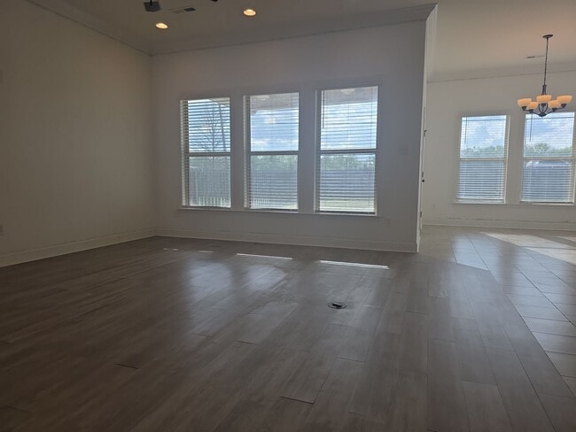 Photo - 228 Pumprock Dr