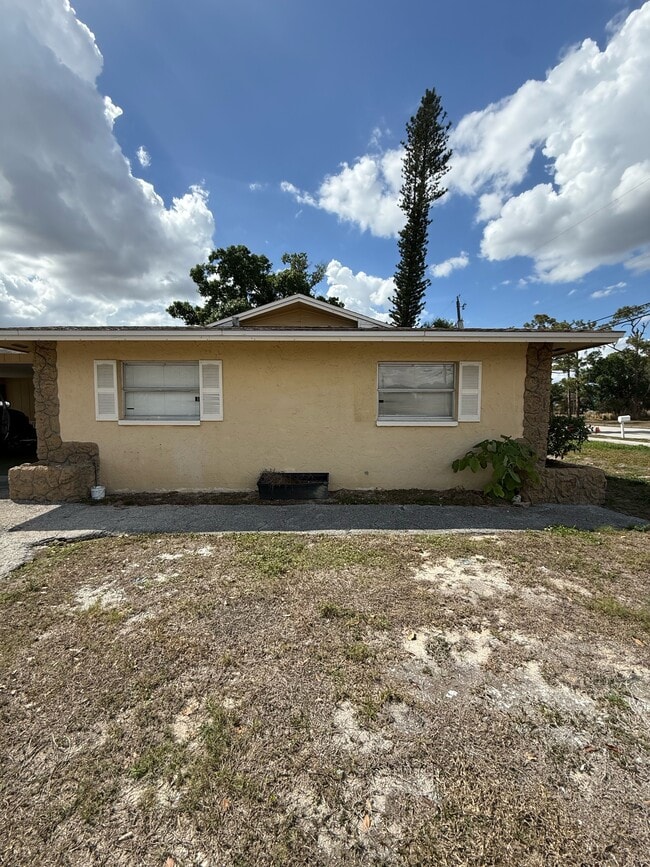 Photo - 122 South Rd Unit 1