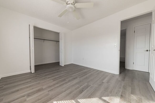 Photo - 151 Avenue C SE