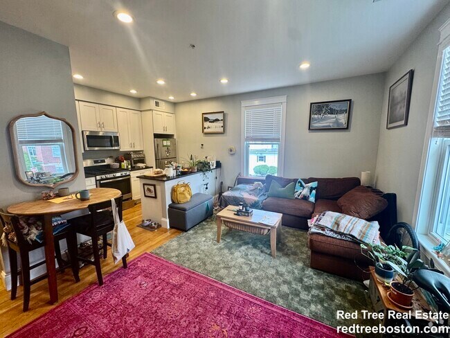Building Photo - 405 S Huntington Ave Unit 2R Rental