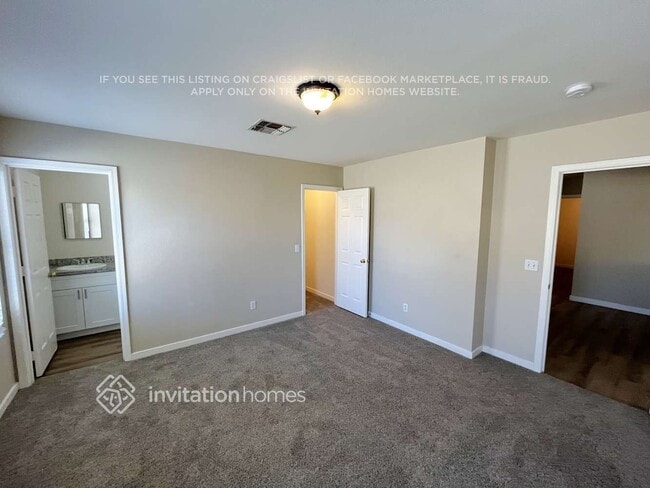 Photo - 12648 N Main St