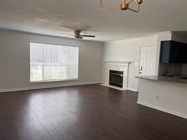 Photo - Remodeled downstairs condo in Madison city!