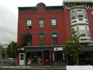 Building Photo - 409 Warren St Rental