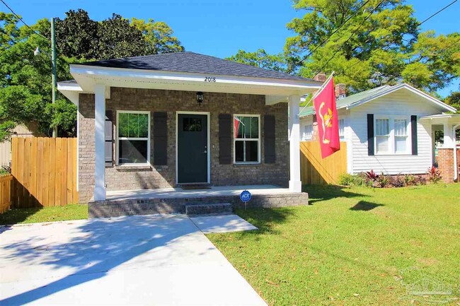 Building Photo - 2018 W Gregory St Rental